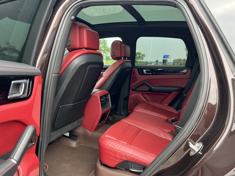 盐城20年保时捷卡宴5