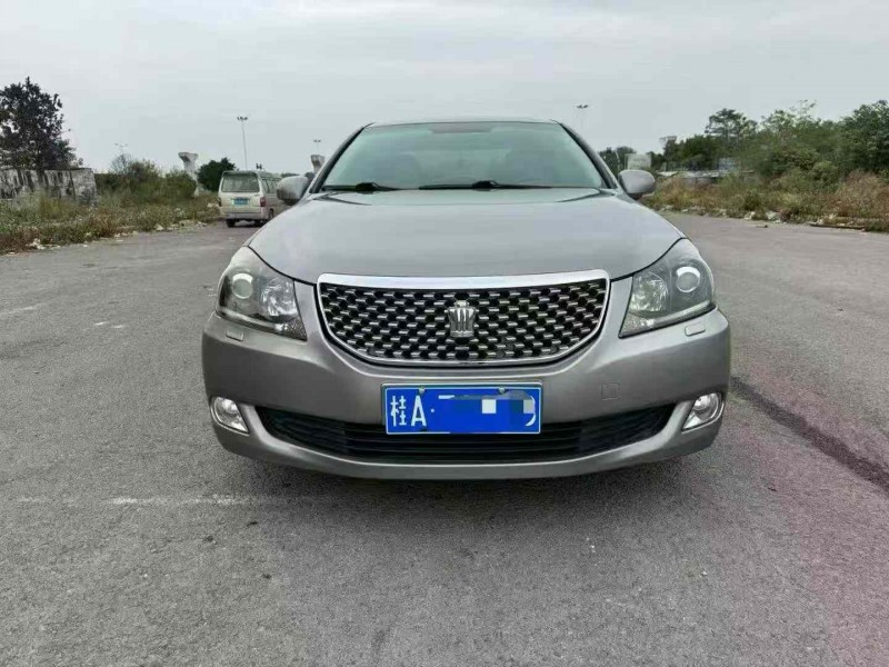 柳州12年丰田皇冠1