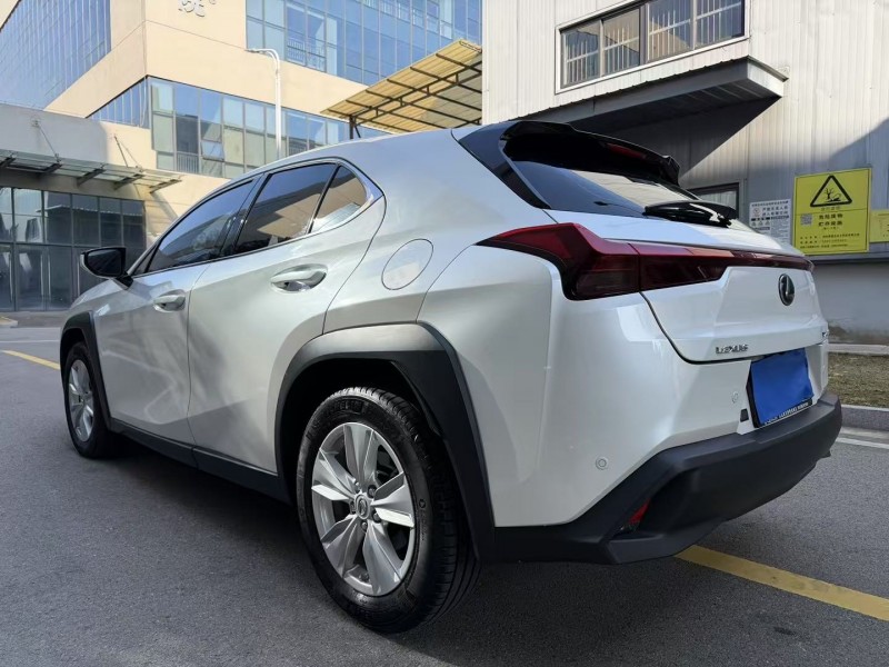 徐州23年雷克萨斯UX7