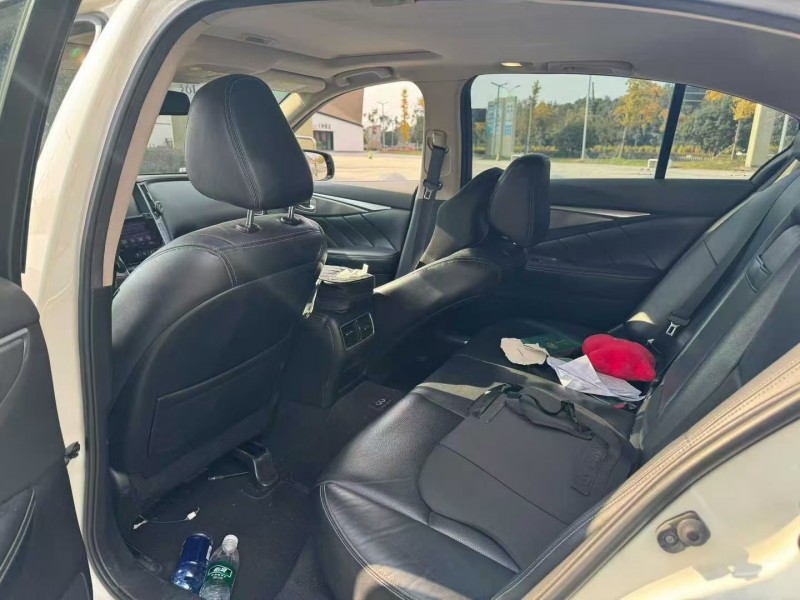 杭州16年英菲尼迪Q506