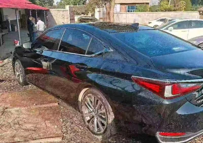 九江20年雷克萨斯ES5