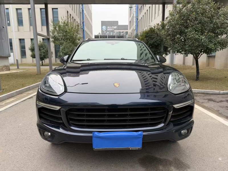 徐州15年保时捷卡宴1