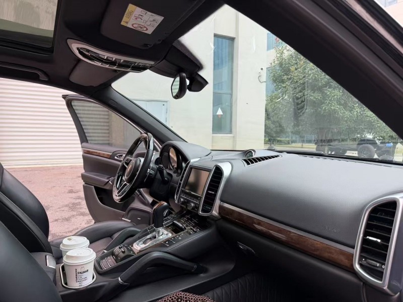 徐州15年保时捷卡宴6