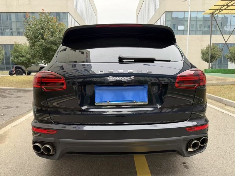 徐州15年保时捷卡宴9