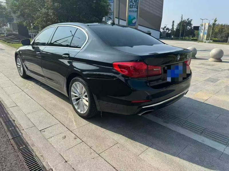 杭州18年宝马5系8
