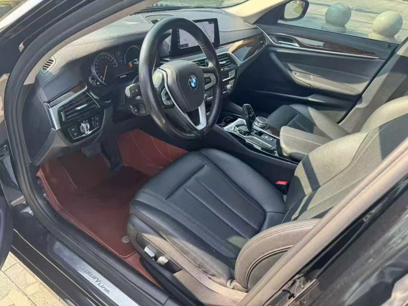 杭州18年宝马5系9