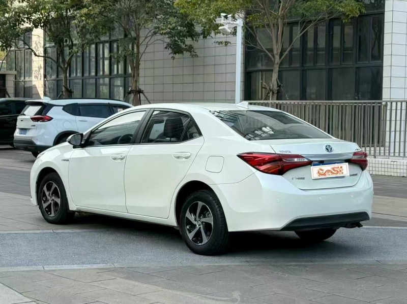 佛山17年丰田雷凌7