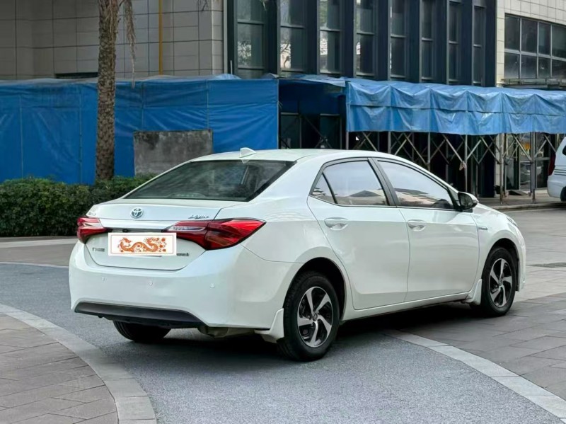 佛山17年丰田雷凌8