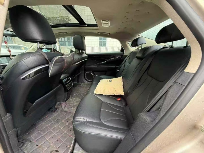 佛山15年吉利博瑞5