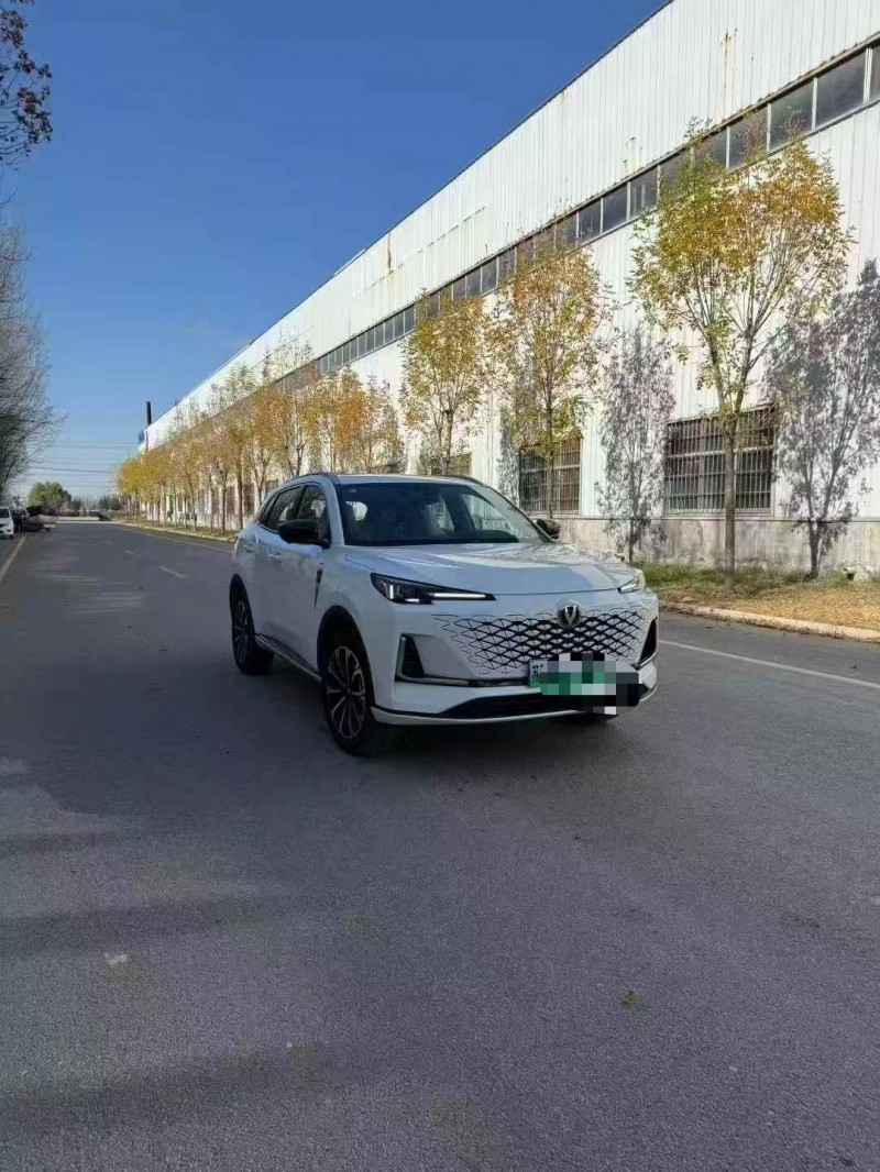 菏泽25年长安汽车CS552