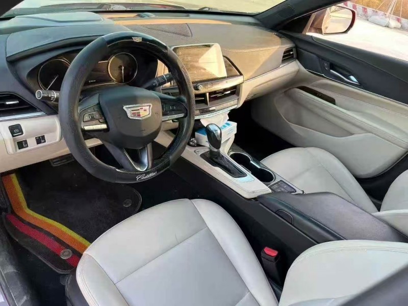 菏泽20年凯迪拉克CT45