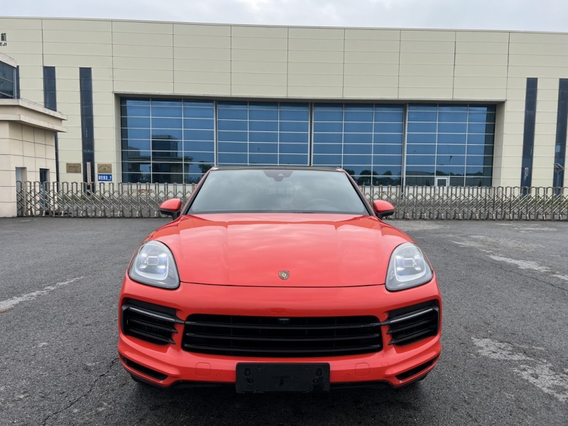 盐城19年保时捷卡宴1