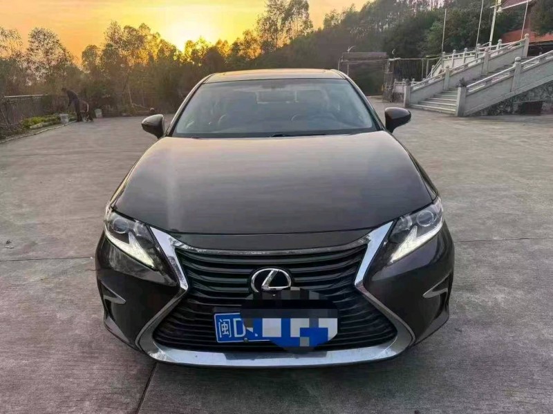 泉州16年雷克萨斯ES1