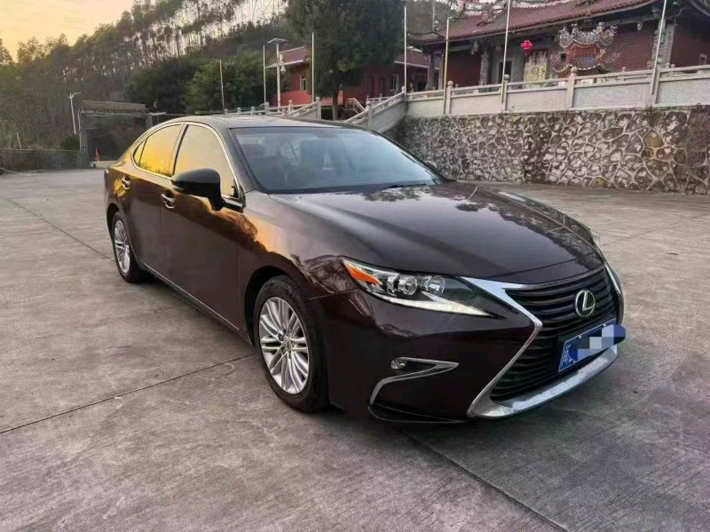 泉州16年雷克萨斯ES2