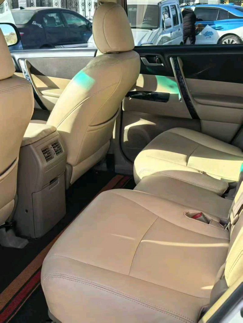 大同11年丰田汉兰达6