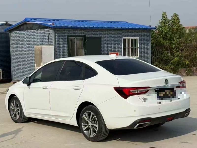 菏泽22年别克威朗8