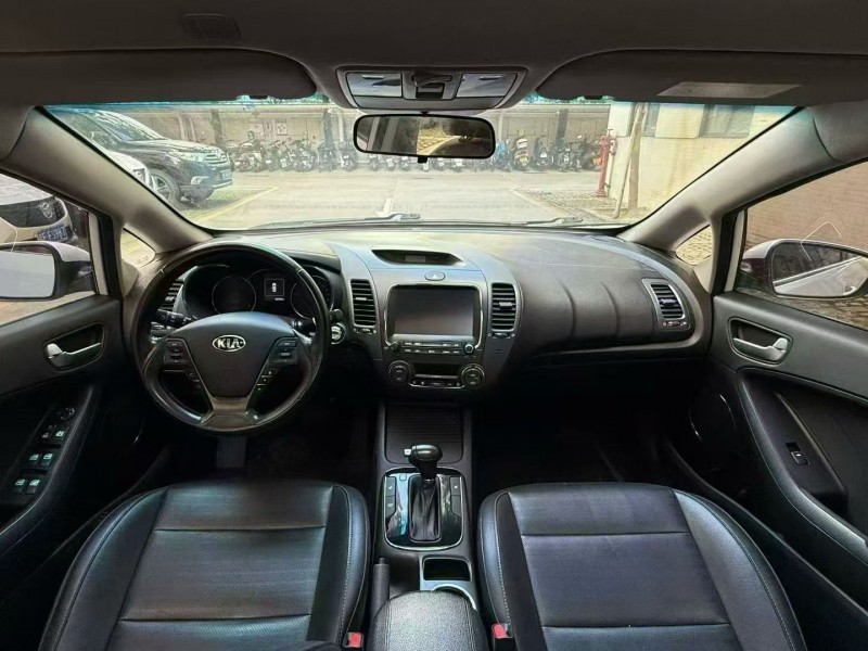 佛山19年起亚K38