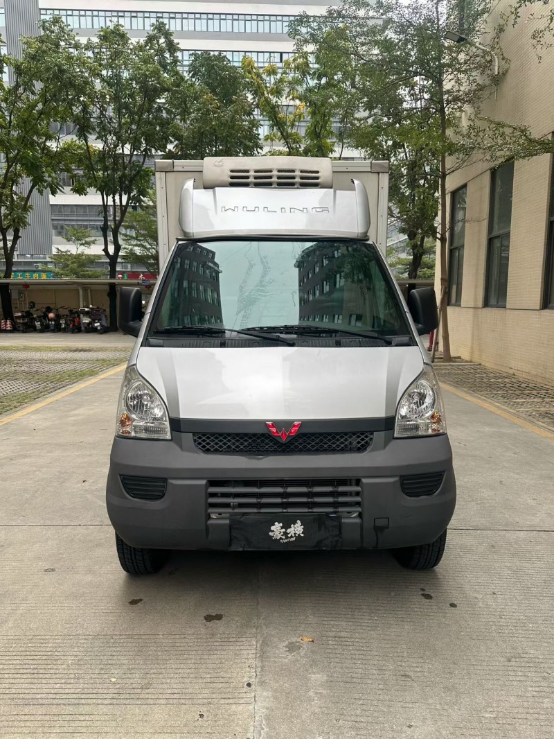 佛山24年五菱汽车荣光1