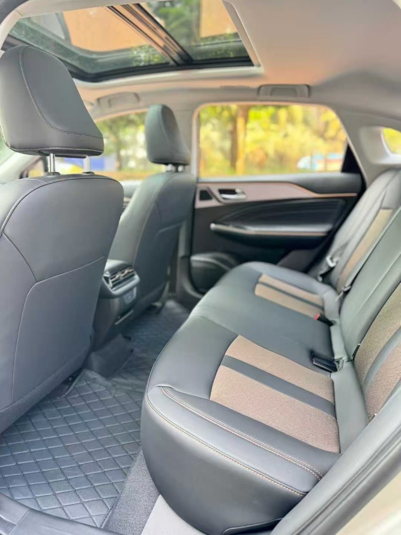 广州25年传祺埃安S6