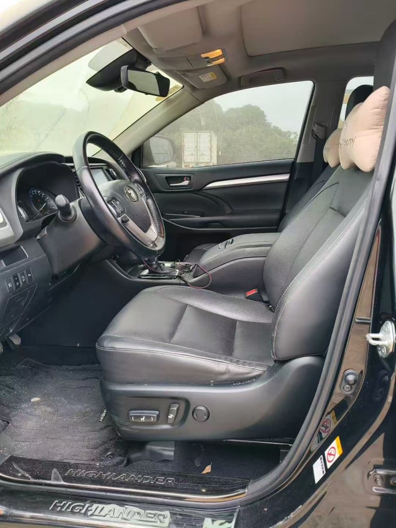 广州18年丰田汉兰达5