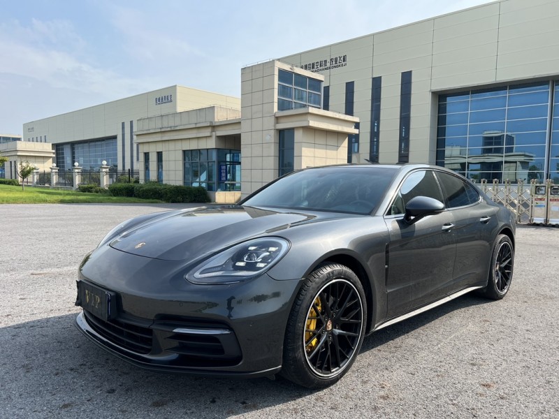 盐城17年保时捷帕拉梅拉3