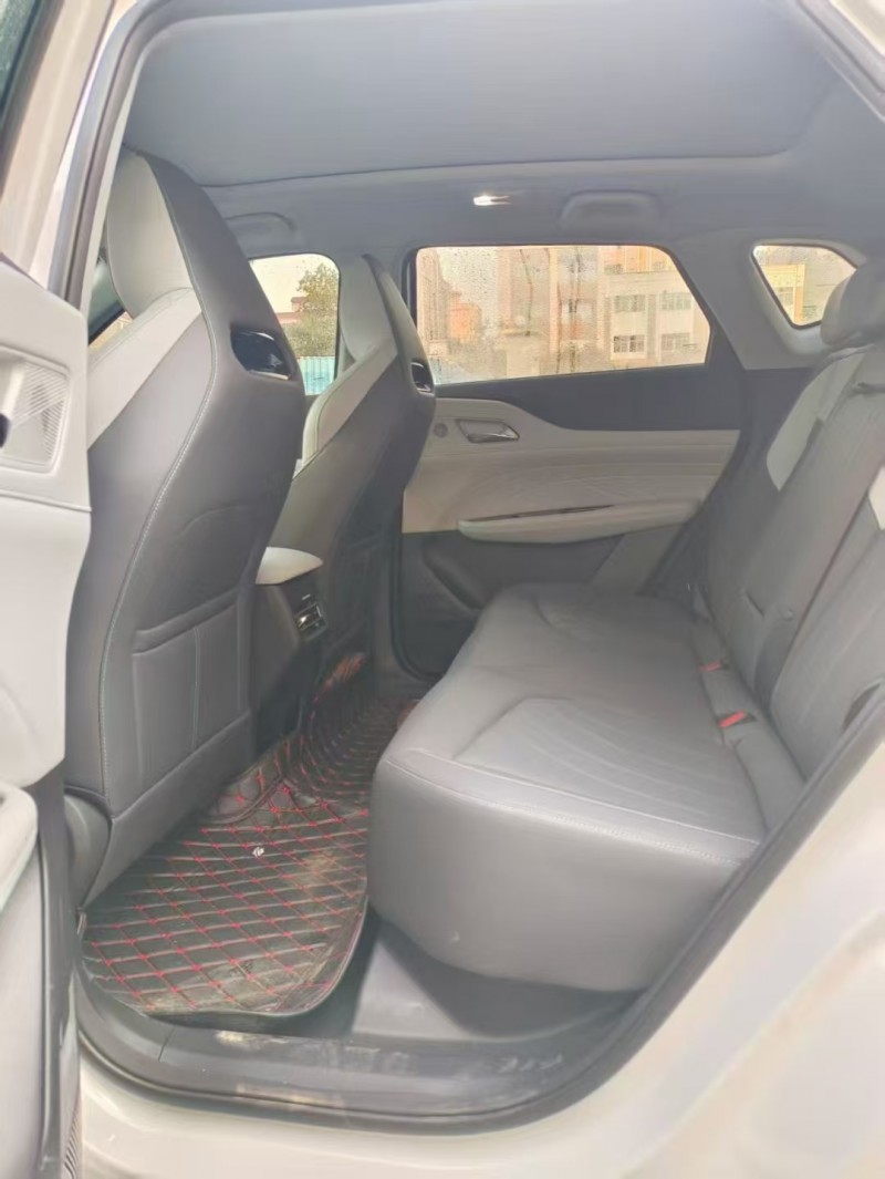 广州25年长安汽车UNI5