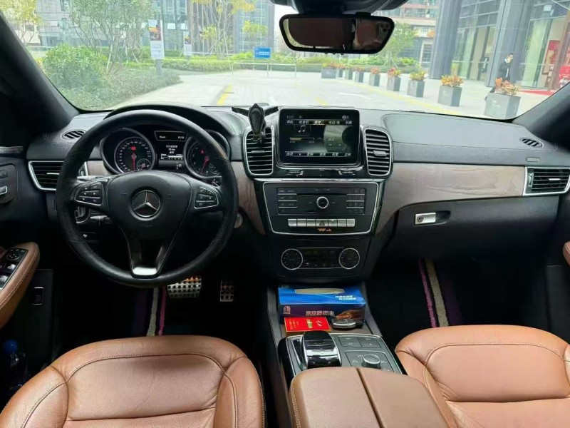 广州16年奔驰GLE5