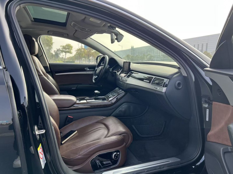 盐城17年奥迪A8L6