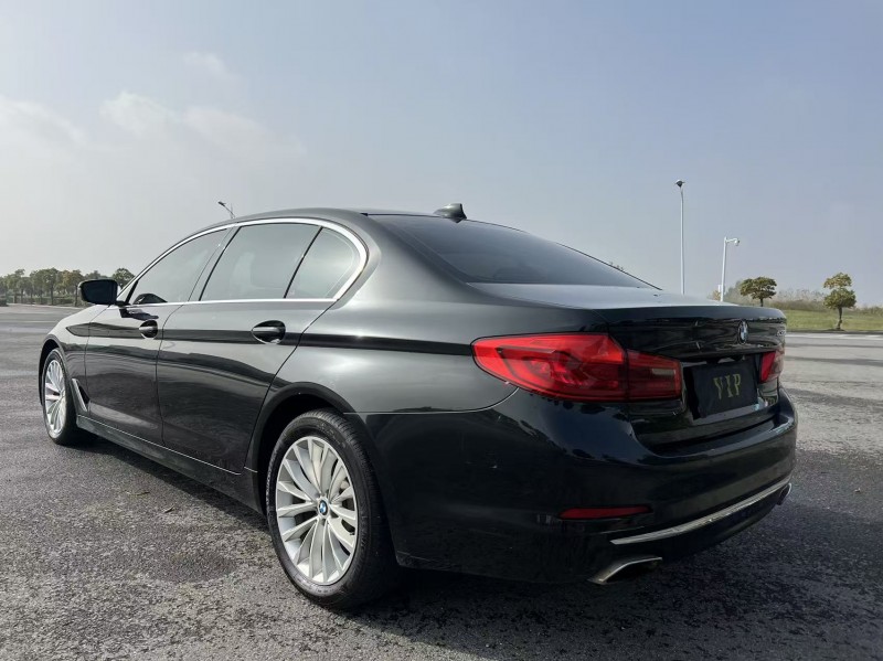 盐城19年宝马5系9