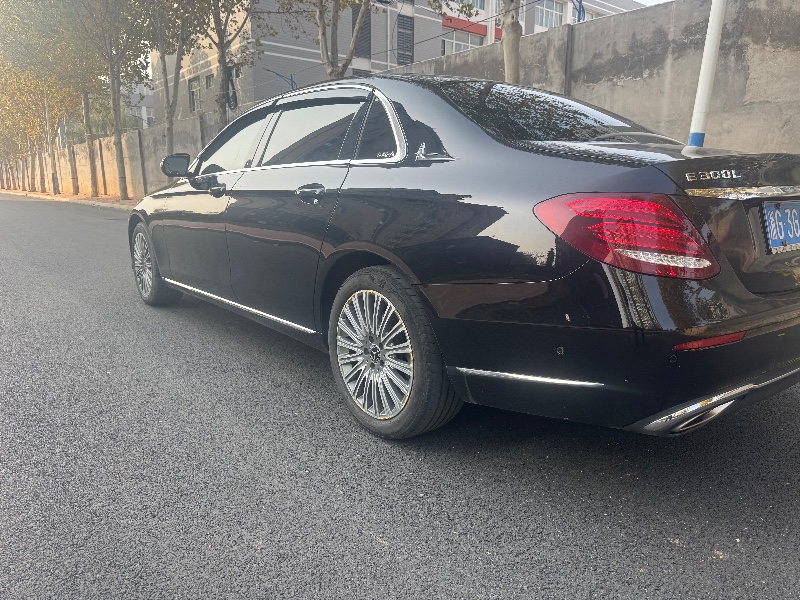 邢台20年奔驰E8