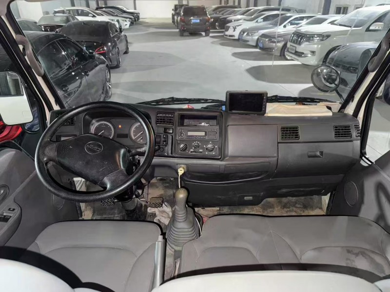 广州23年江铃顺达8