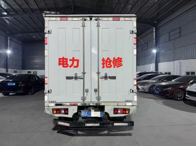 广州23年江铃顺达9