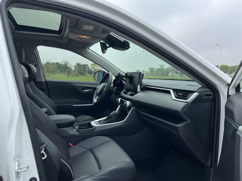 盐城22年丰田威兰达6