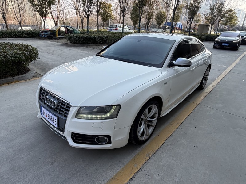 济宁11年奥迪S53