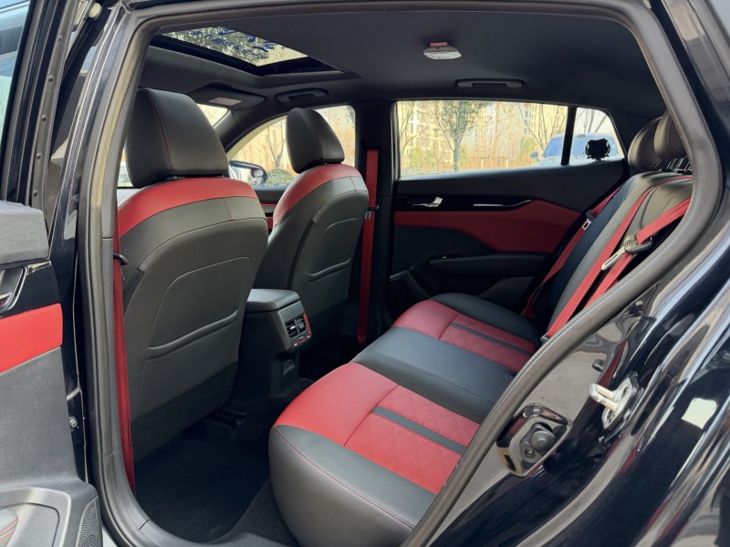 济宁21年东风奕炫6