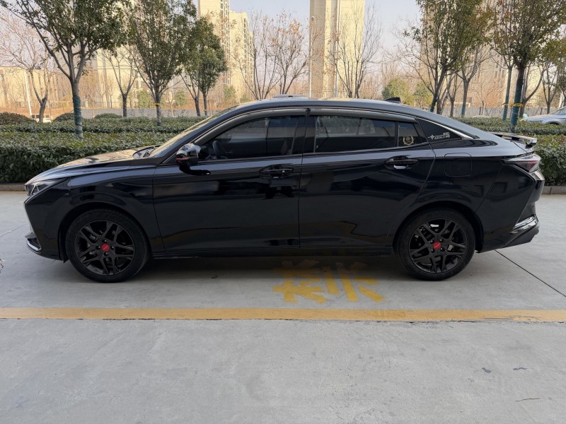 济宁21年东风奕炫7