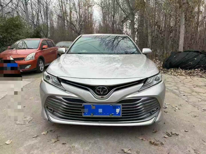 枣庄19年丰田凯美瑞1