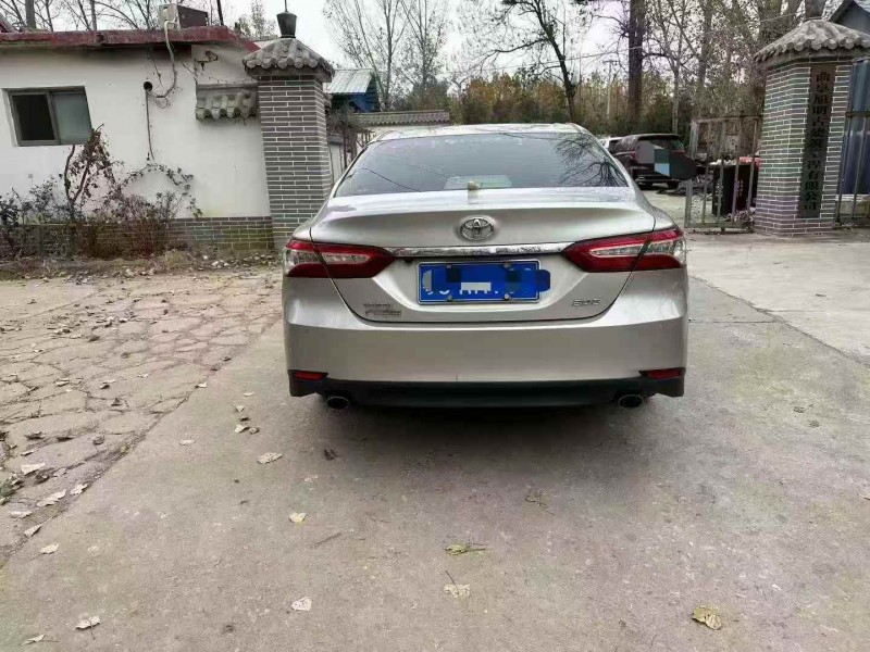 枣庄19年丰田凯美瑞9