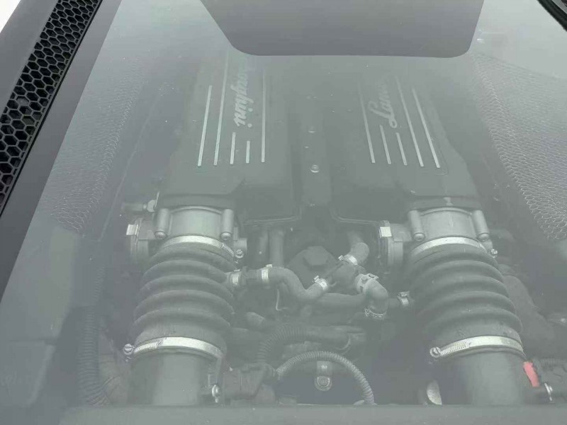 济宁13年兰博基尼LP550-26