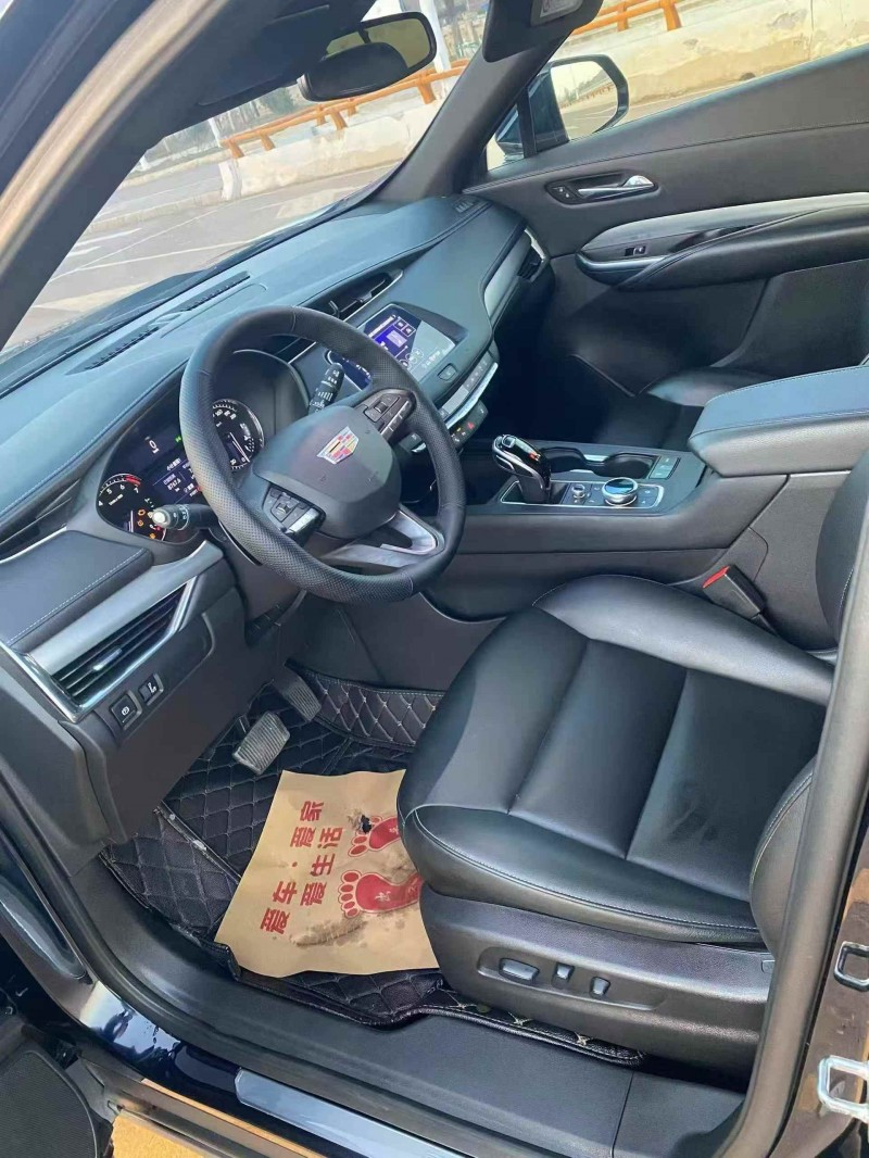 金昌20年凯迪拉克XT44