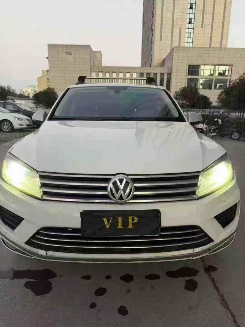 十堰16年大众途锐1