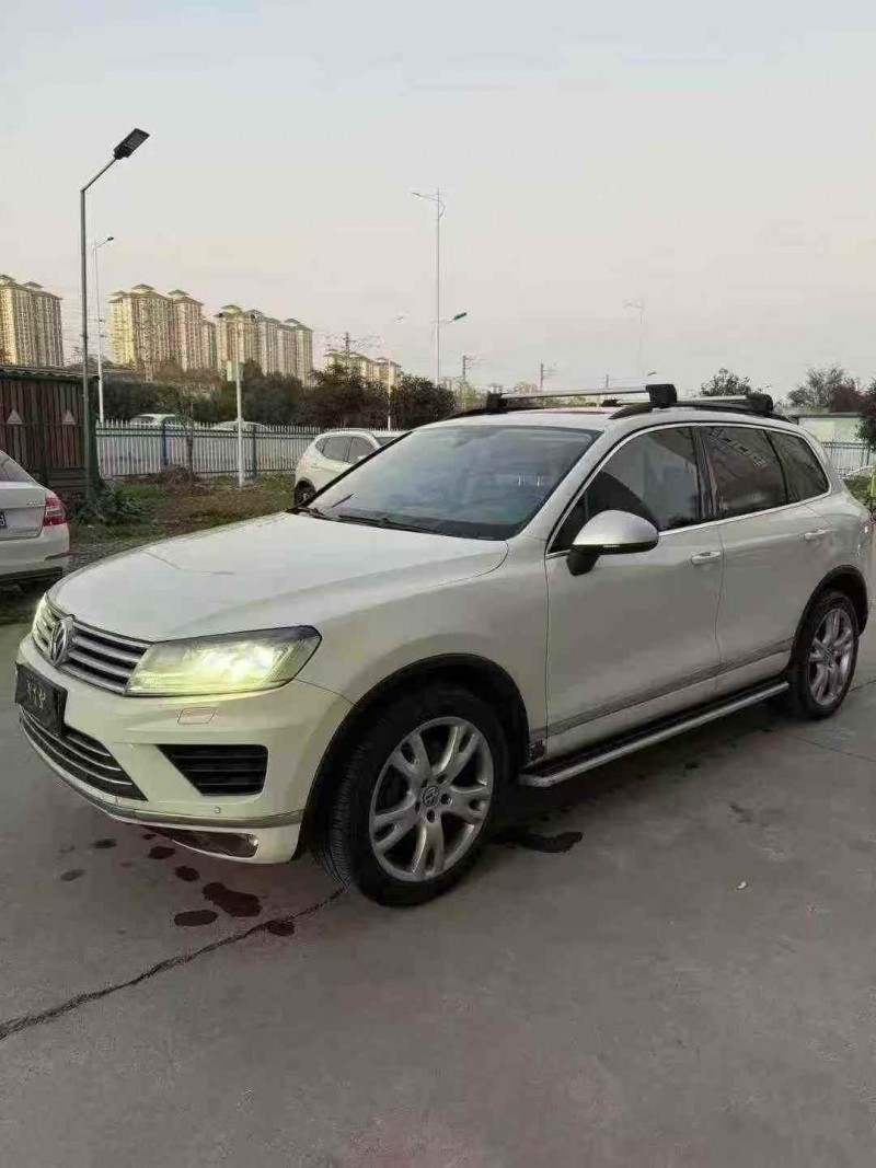 十堰16年大众途锐3