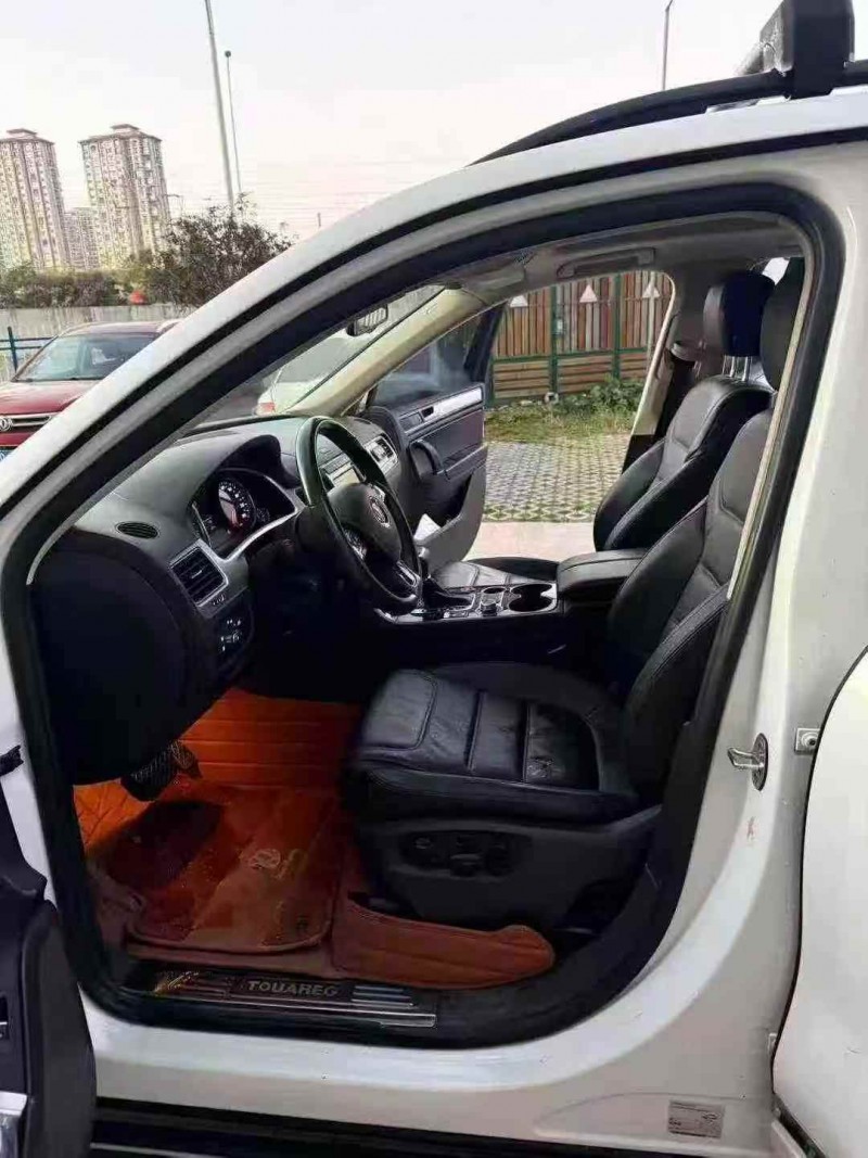 十堰16年大众途锐7