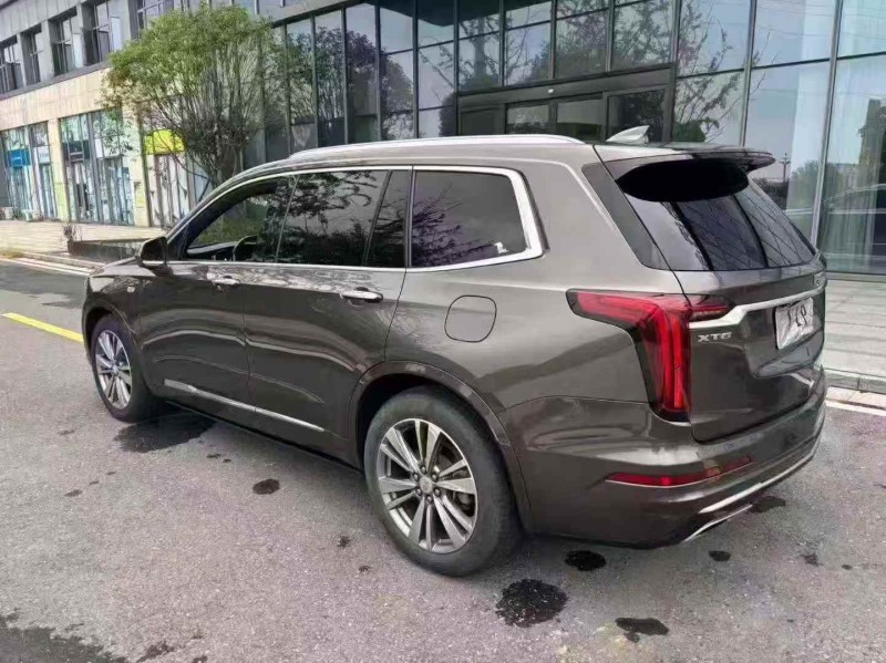 邵阳20年凯迪拉克XT68