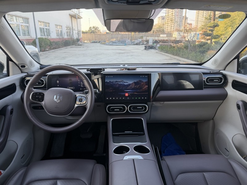 徐州24年零跑汽车C119