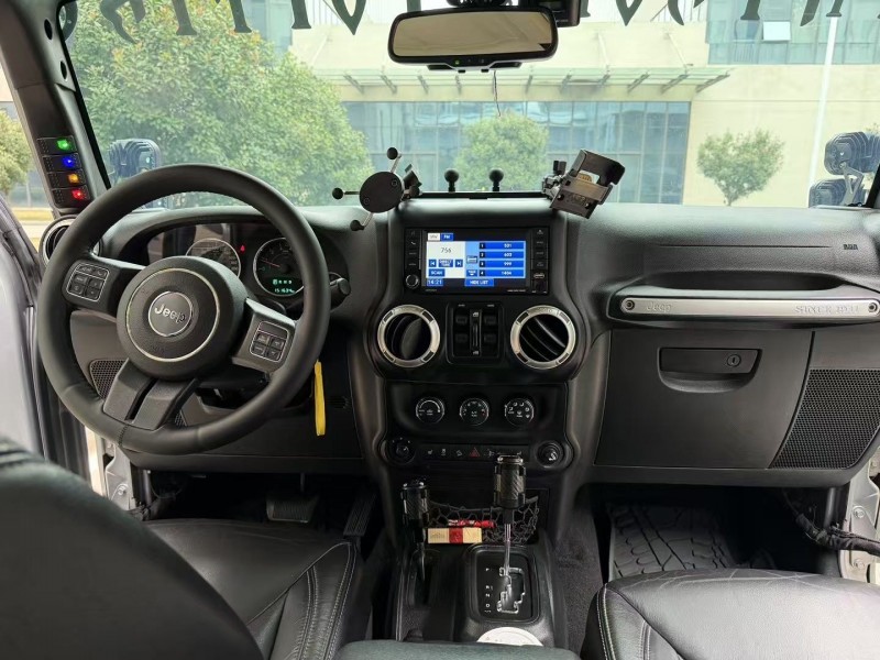 徐州17年Jeep牧马人5