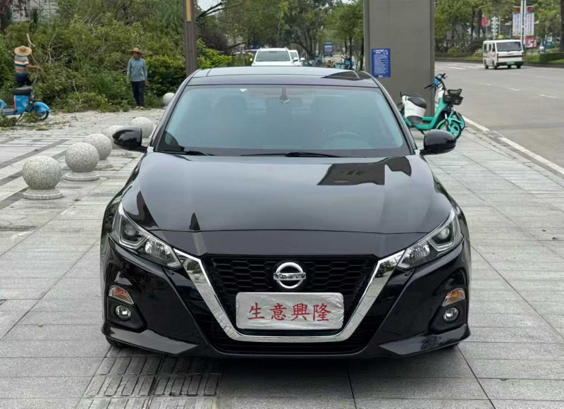 阳江19年日产天籁1