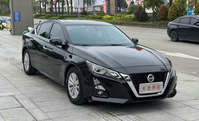 阳江19年日产天籁2