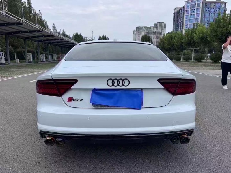 徐州17年奥迪A7L9