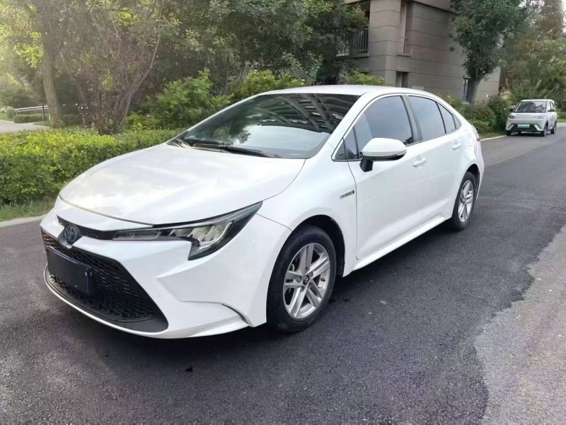 厦门23年丰田雷凌2